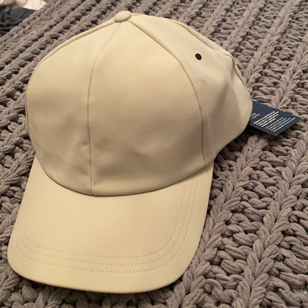 TAGS ATTACHED lululemon baseball cap